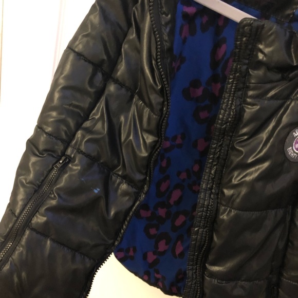 Aeropostale Black Puffer Zip Vest with print liner - Picture 5 of 6